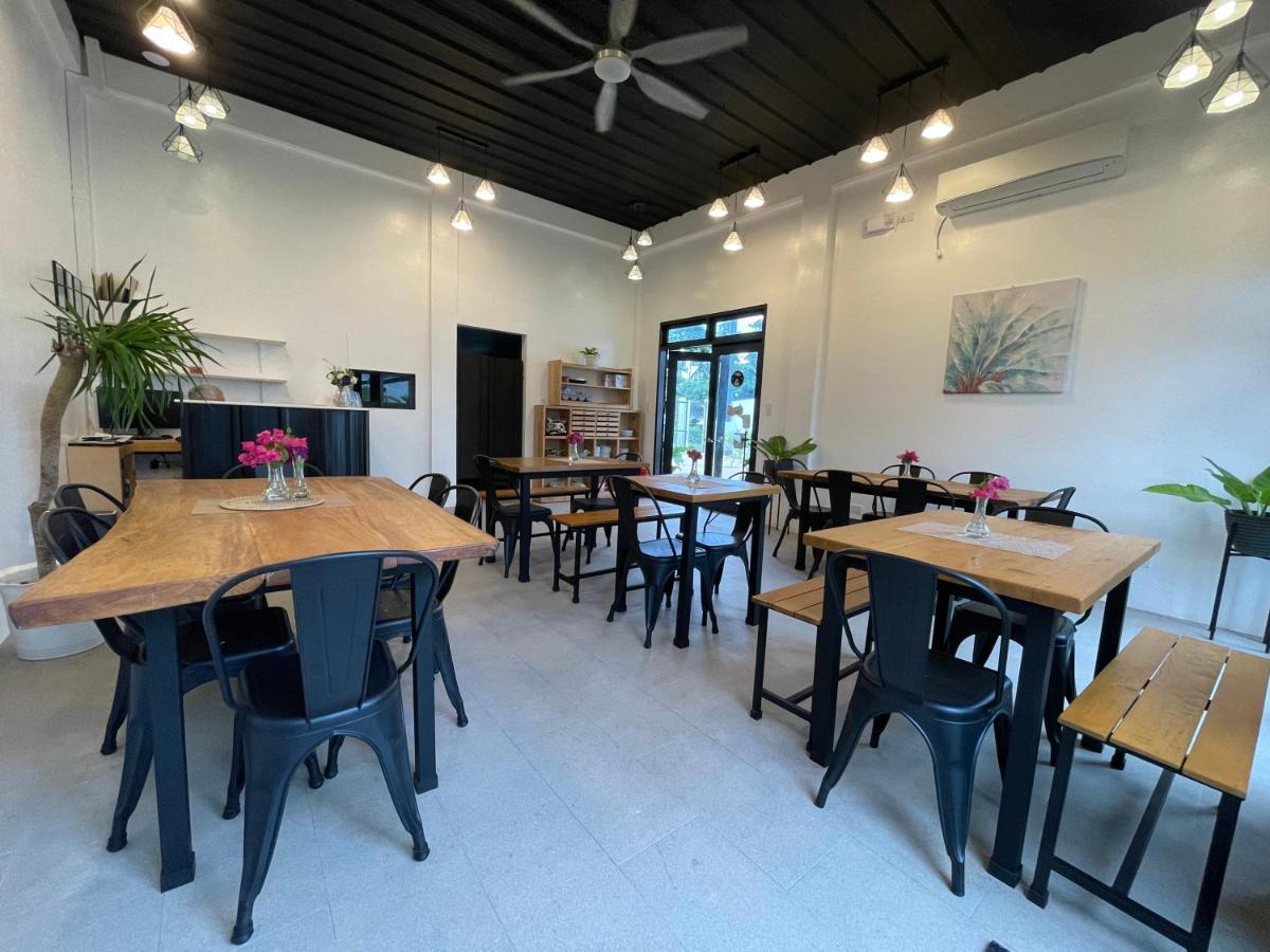 Thistle Inn Panglao Esterno foto